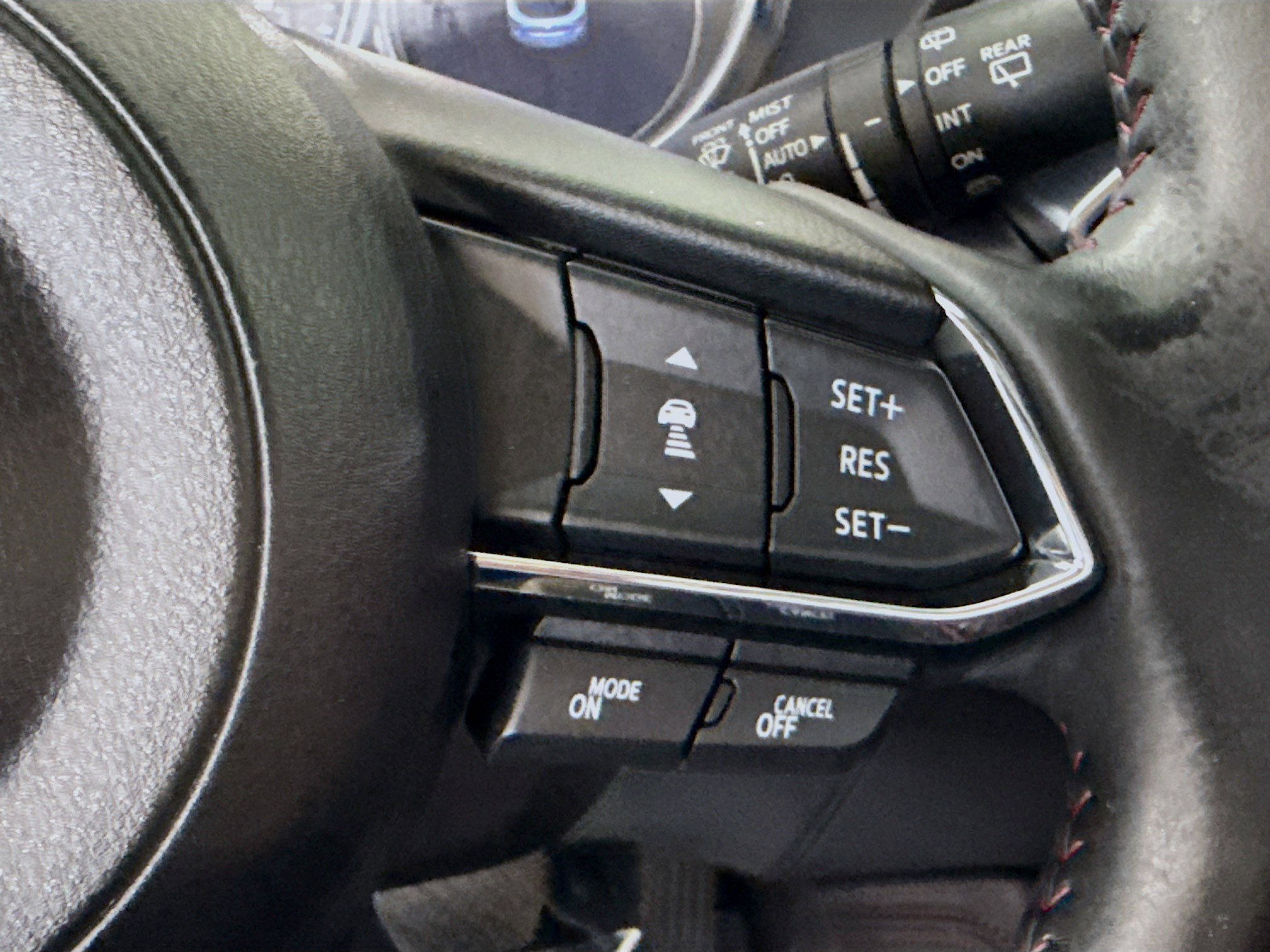 Used 2021 MAZDA CX-5 Carbon Edition image 15