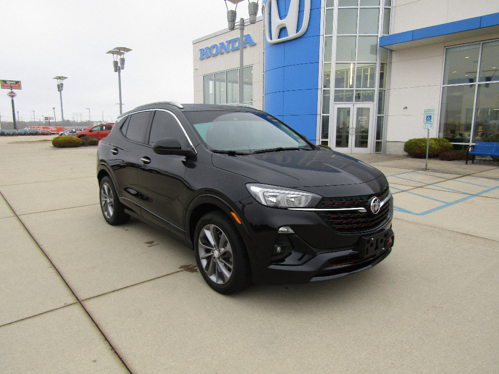 Used 2022 Buick Encore GX Select w/ Sport Touring Package image 3