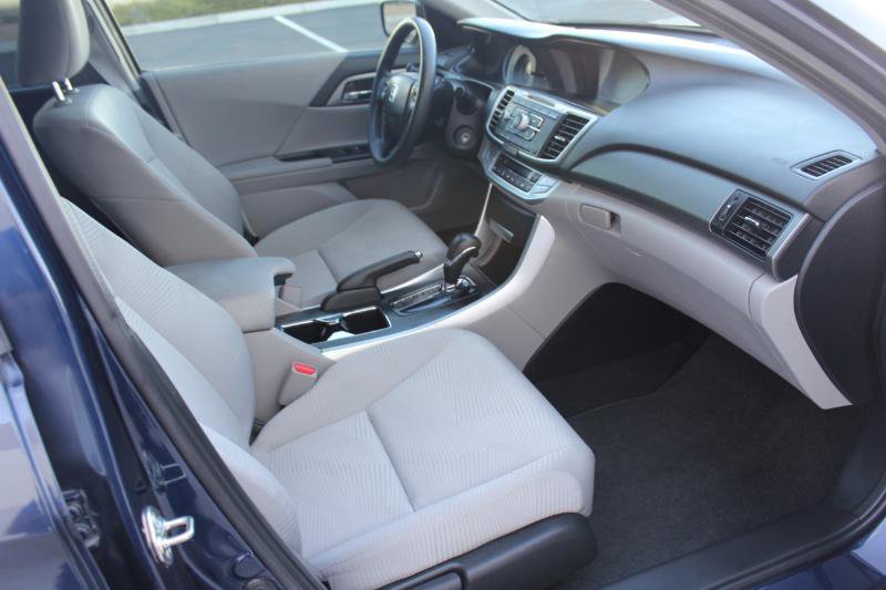 Used 2015 Honda Accord LX image 18