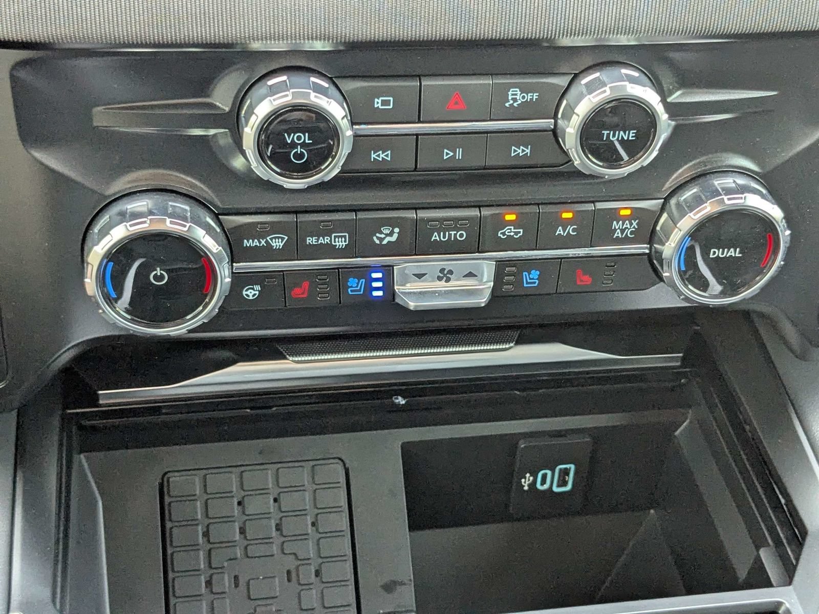 New 2026 Ford F350 Platinum AWD/4WD image 24