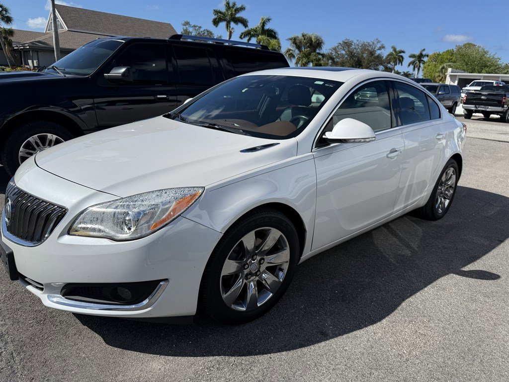 Used 2017 Buick Regal Premium w/ Driver Confidence Package #1 image 3