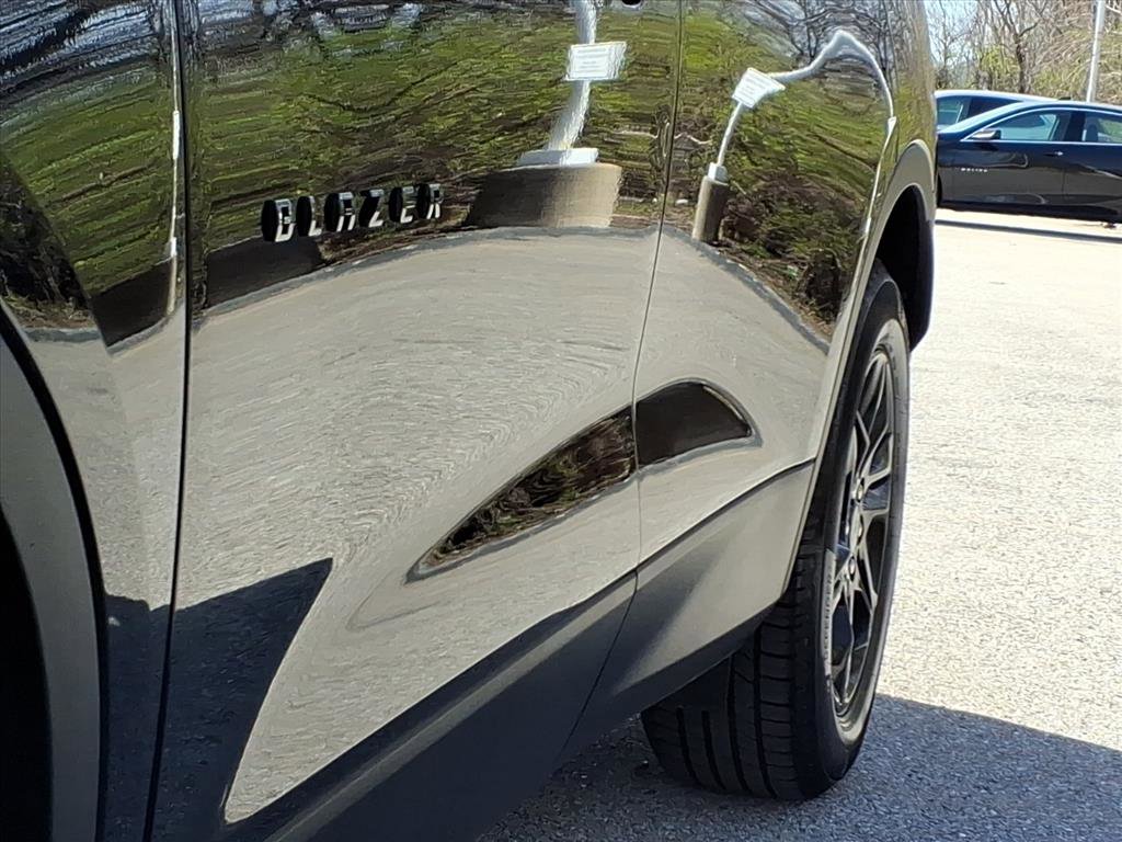 Used 2021 Chevrolet Blazer LT image 34