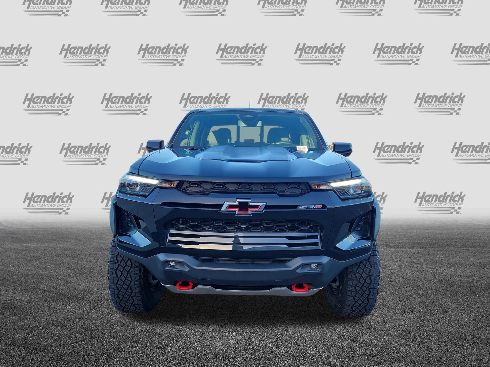 Used 2026 Chevrolet Colorado ZR2 w/ Technology Package AWD/4WD image 9