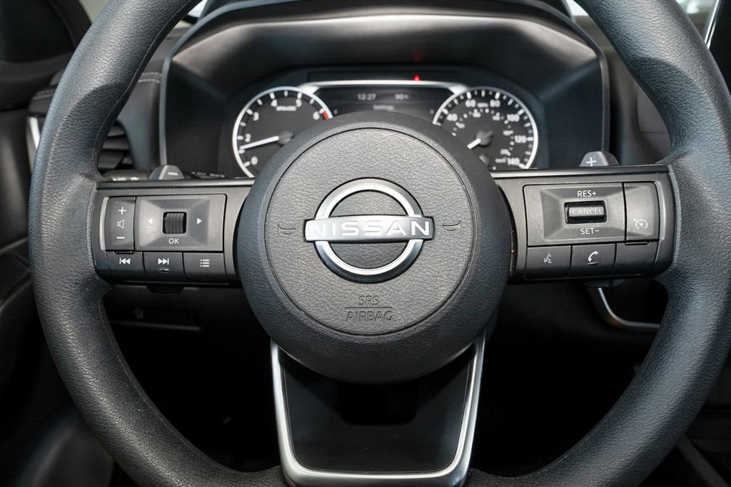 Used 2024 Nissan Rogue S AWD/4WD image 12