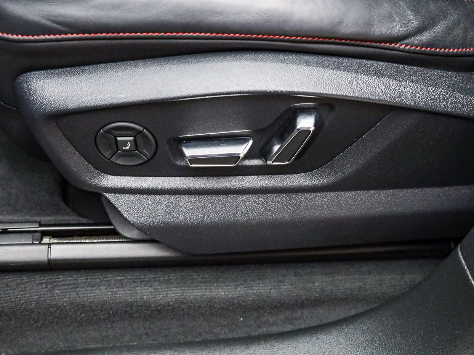 Used 2022 Audi RS Q8 image 29