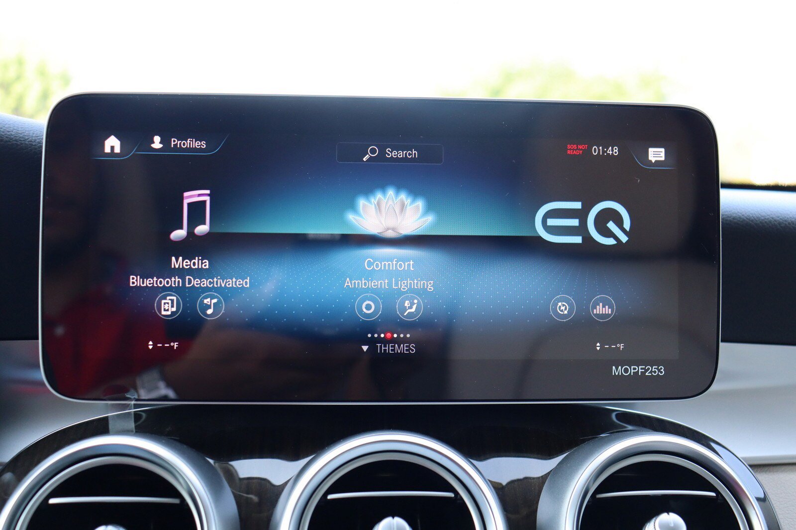 Used 2020 Mercedes-Benz GLC 350e 4MATIC w/ Premium Package image 24