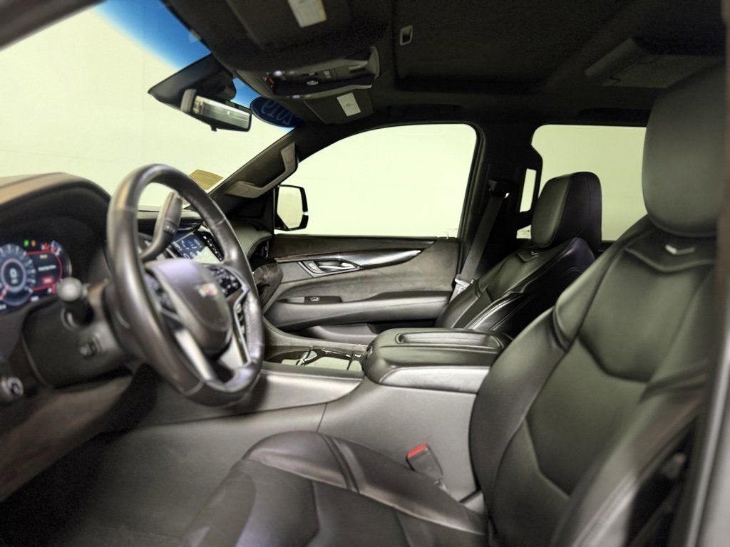Used 2019 Cadillac Escalade ESV Platinum image 16