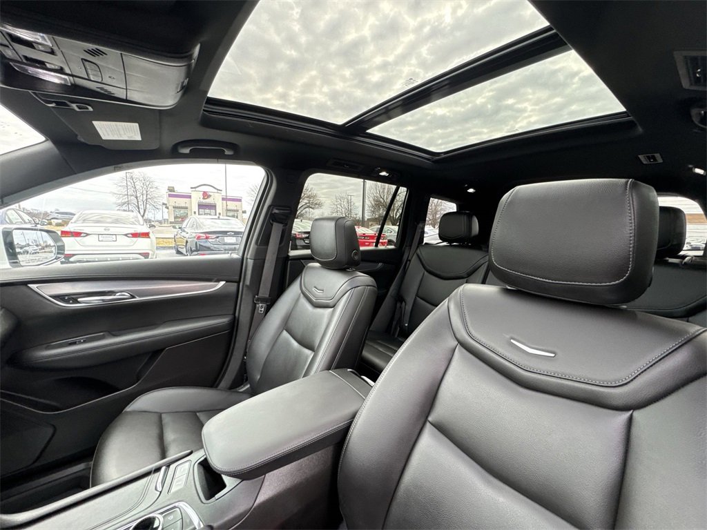 Used 2024 Cadillac XT6 Luxury w/ LPO, Floor Liner Package image 22