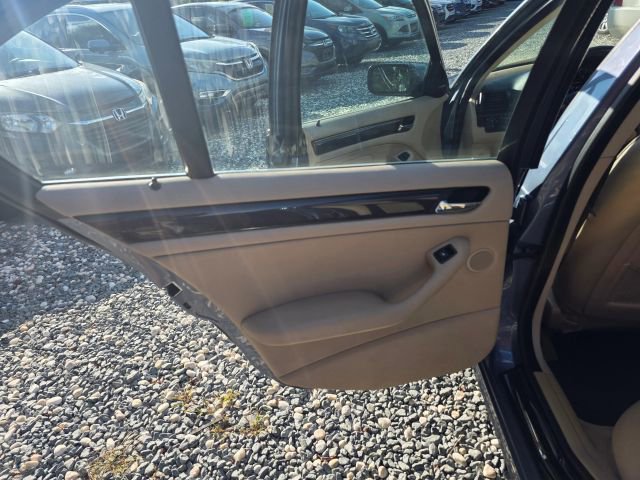 Used 2003 BMW 330i Sedan image 16