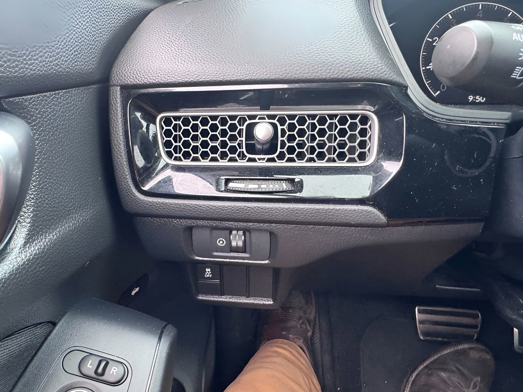 Certified 2025 Honda Civic Sport image 22