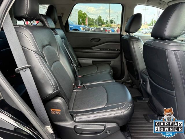 Used 2023 Nissan Pathfinder SV AWD/4WD image 22