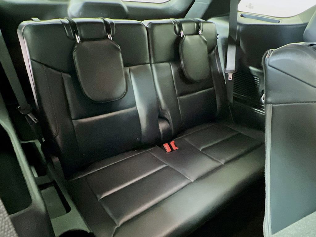 Used 2025 Ford Explorer ST-Line w/ ST-Line Street Pack image 23