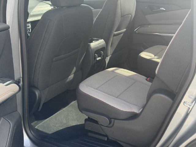 Used 2026 Chevrolet Traverse LT w/ Driver Confidence Package FWD image 23