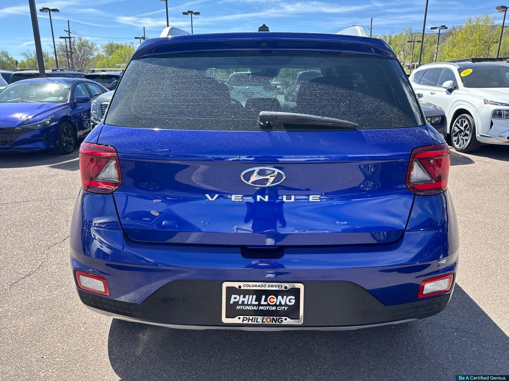 Certified 2023 Hyundai Venue SEL image 16