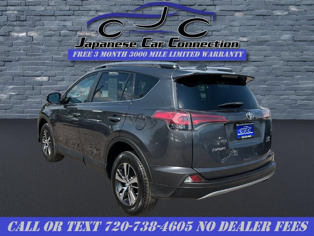 Used 2018 Toyota RAV4 XLE AWD/4WD image 4