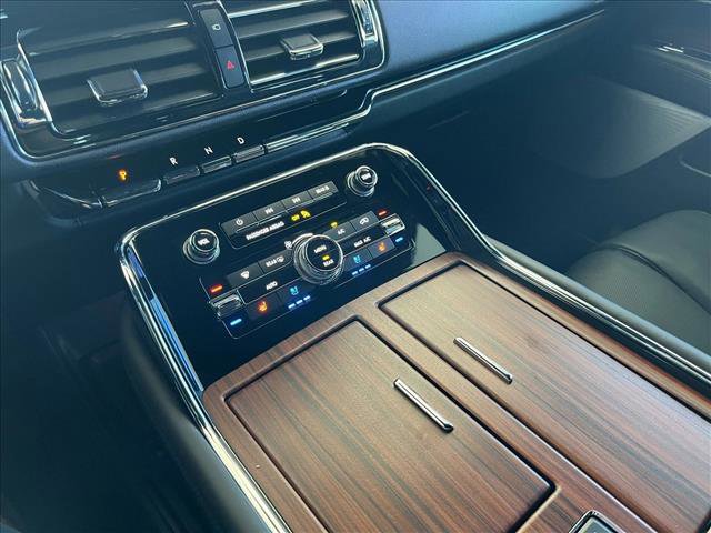 Used 2024 Lincoln Navigator L Reserve image 16