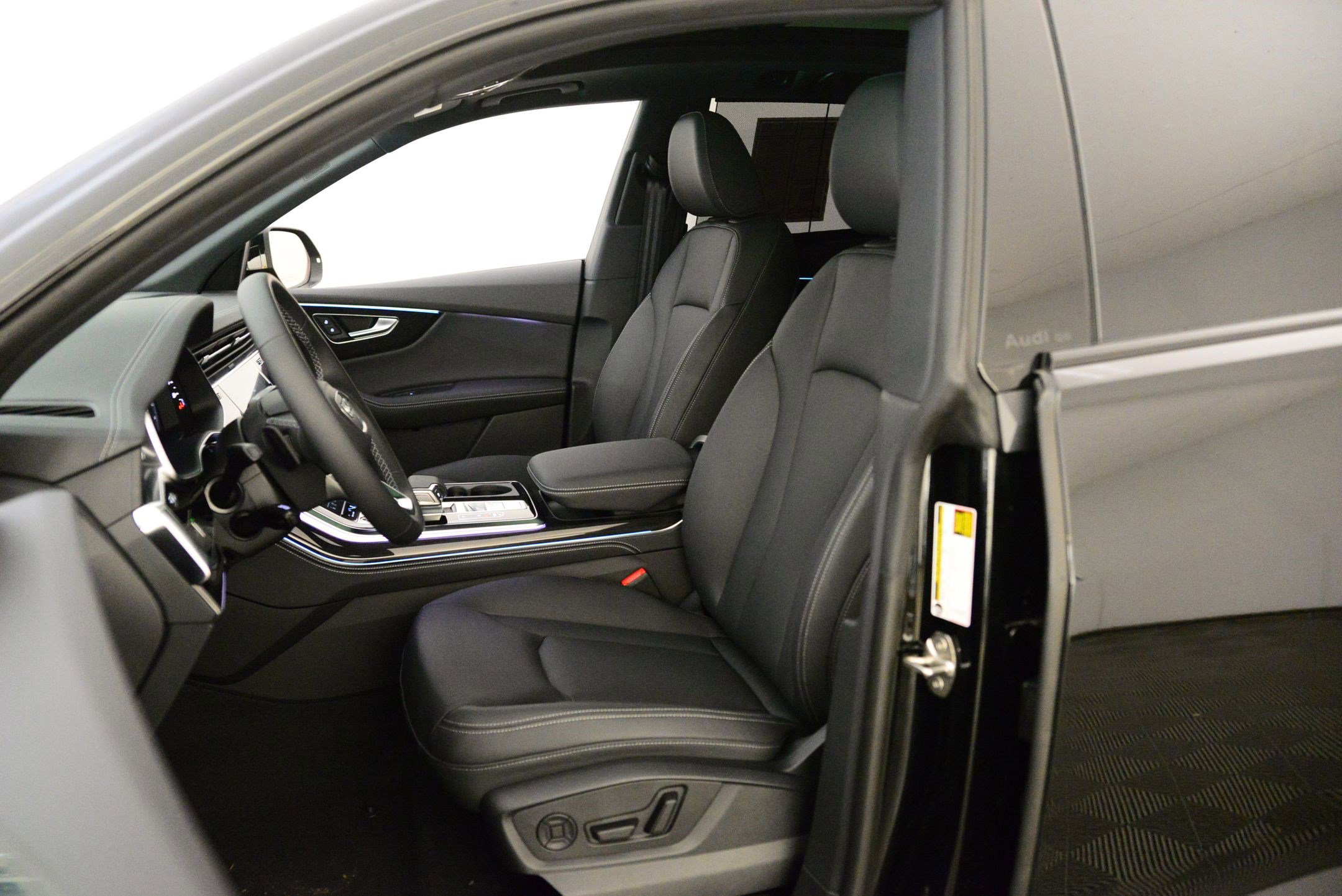 New 2026 Audi Q8 Premium Plus image 4