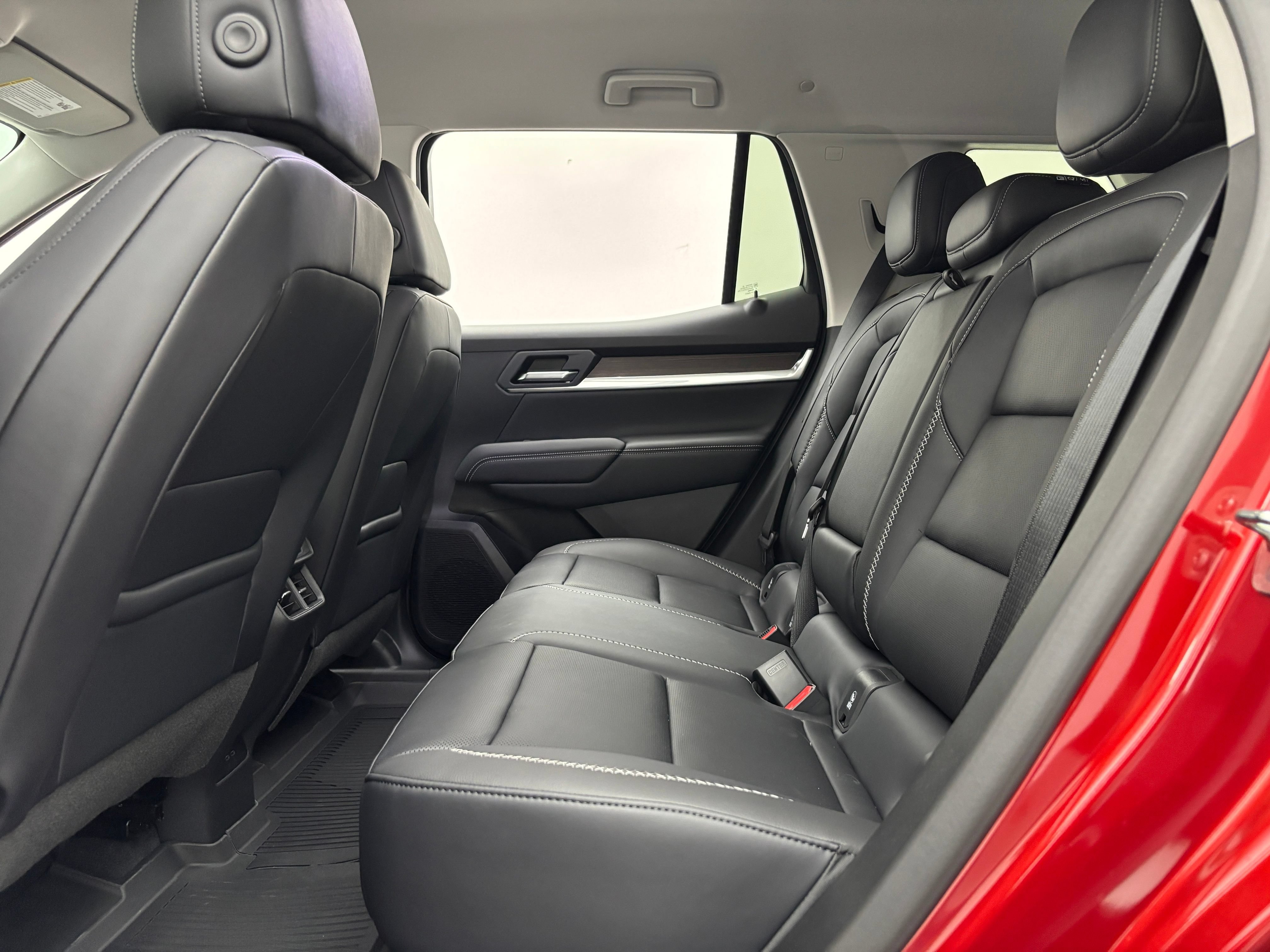 New 2027 GMC Terrain Denali w/ LPO, Floor Liner Package AWD/4WD image 40