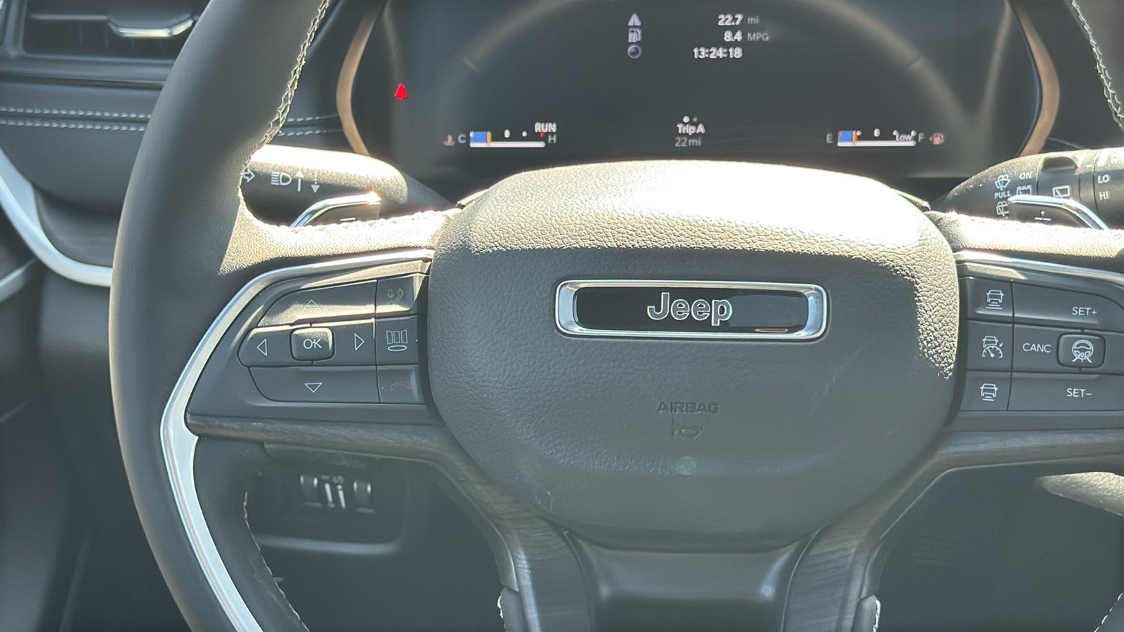 New 2026 Jeep Grand Cherokee Limited AWD/4WD image 19