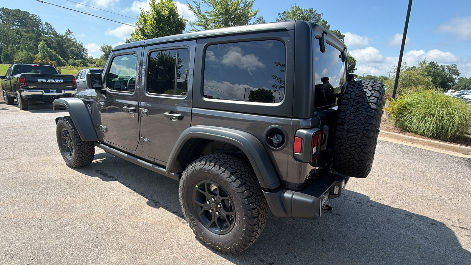 New 2026 Jeep Wrangler Unlimited Sport AWD/4WD image 10