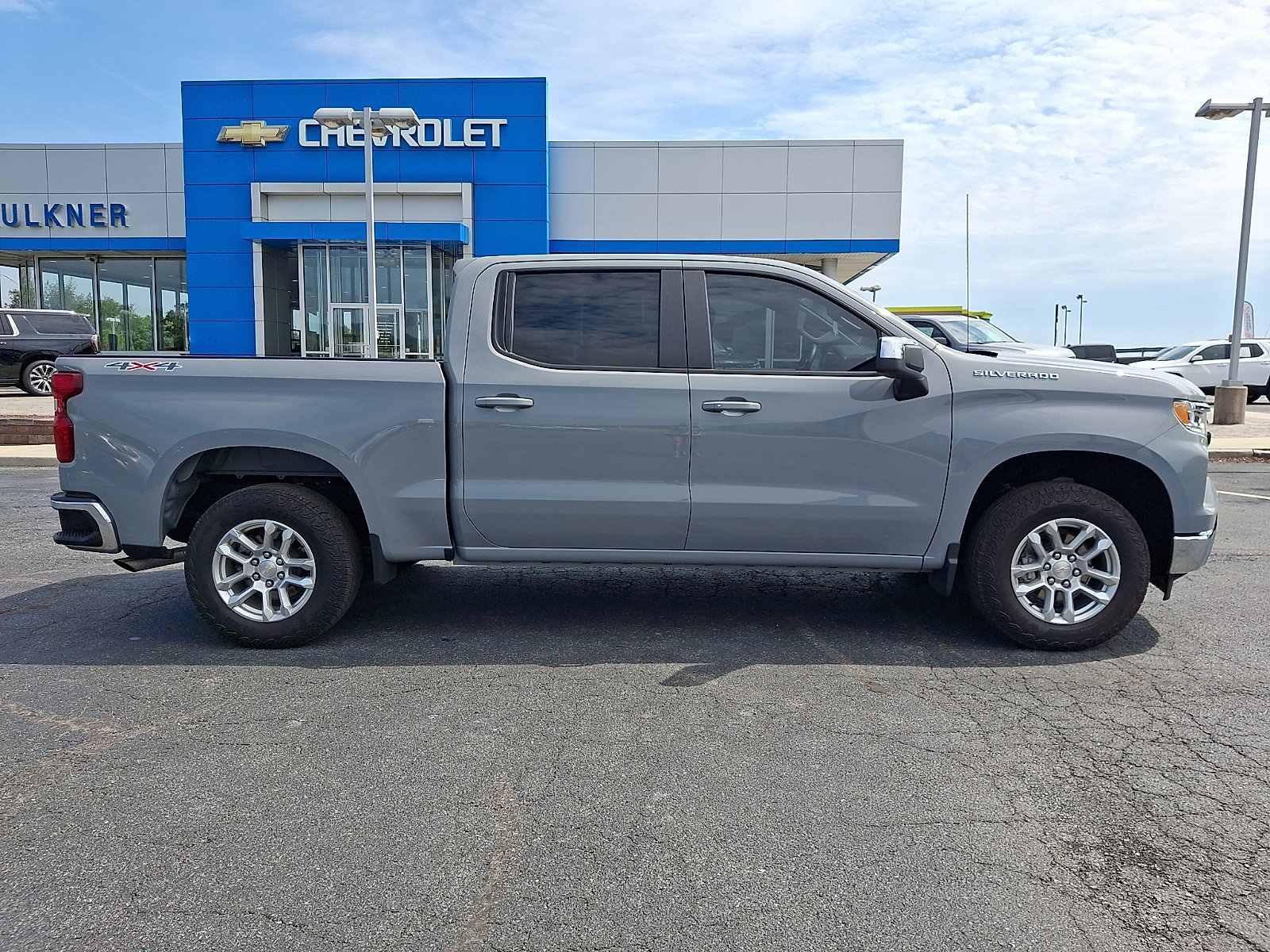 Certified 2024 Chevrolet Silverado 1500 LT AWD/4WD image 7