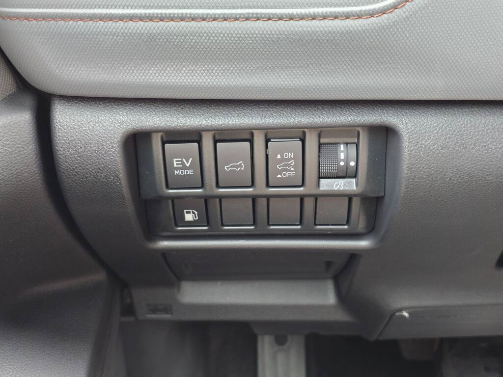 New 2026 Subaru Forester Touring AWD/4WD image 32