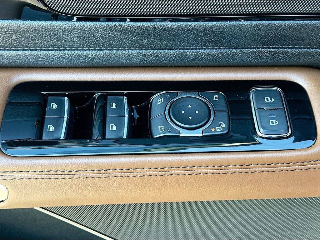 Used 2021 Lincoln Aviator Reserve w/ Elements Package Plus image 18