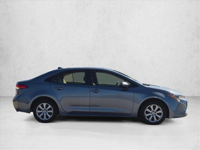 Used 2023 Toyota Corolla LE w/ Carpet Mat Package (TMS) FWD image 4