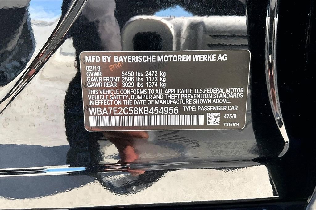 Used 2019 BMW 740i w/ M Sport Package image 17