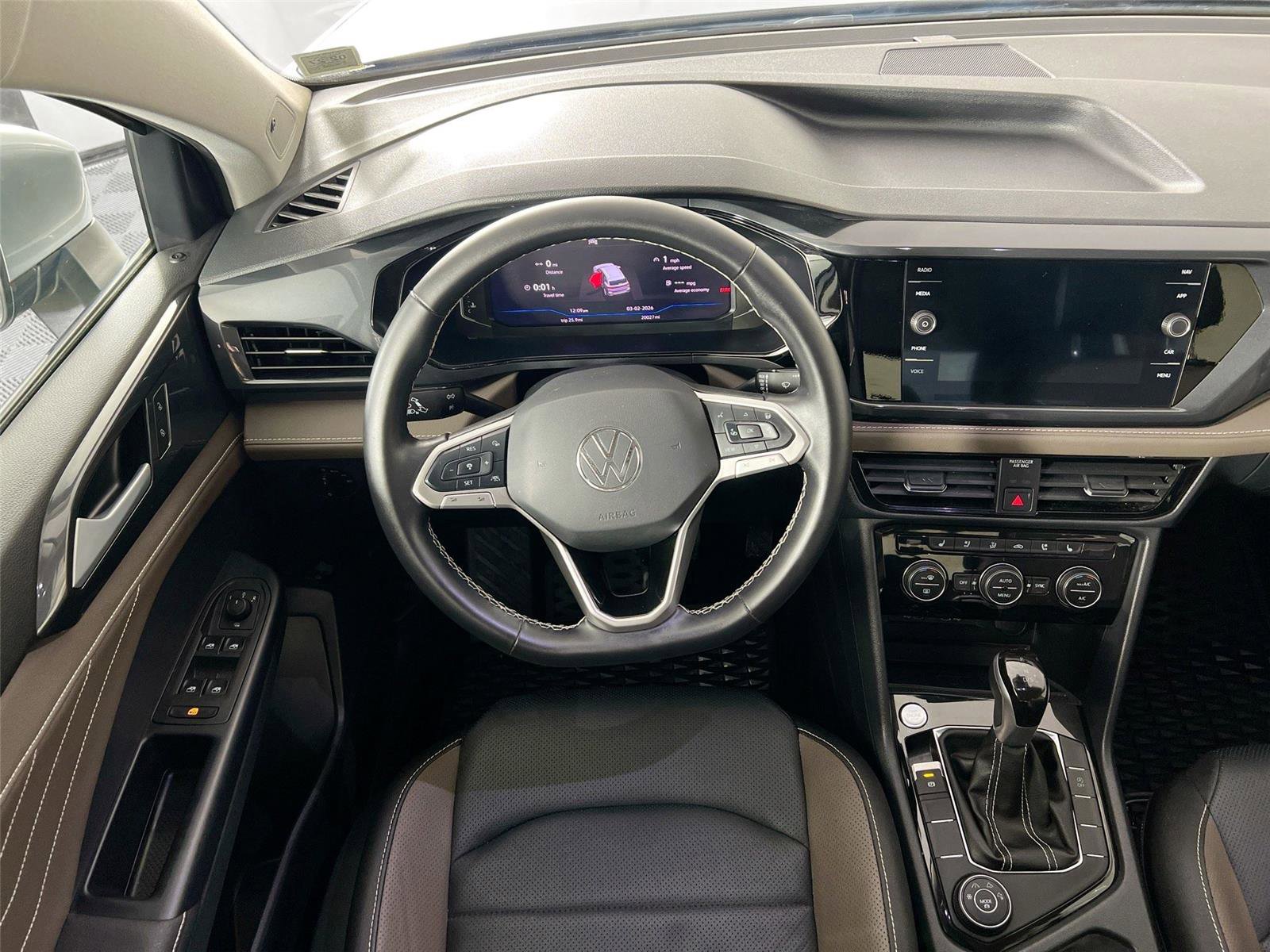 Used 2024 Volkswagen Taos SEL image 20