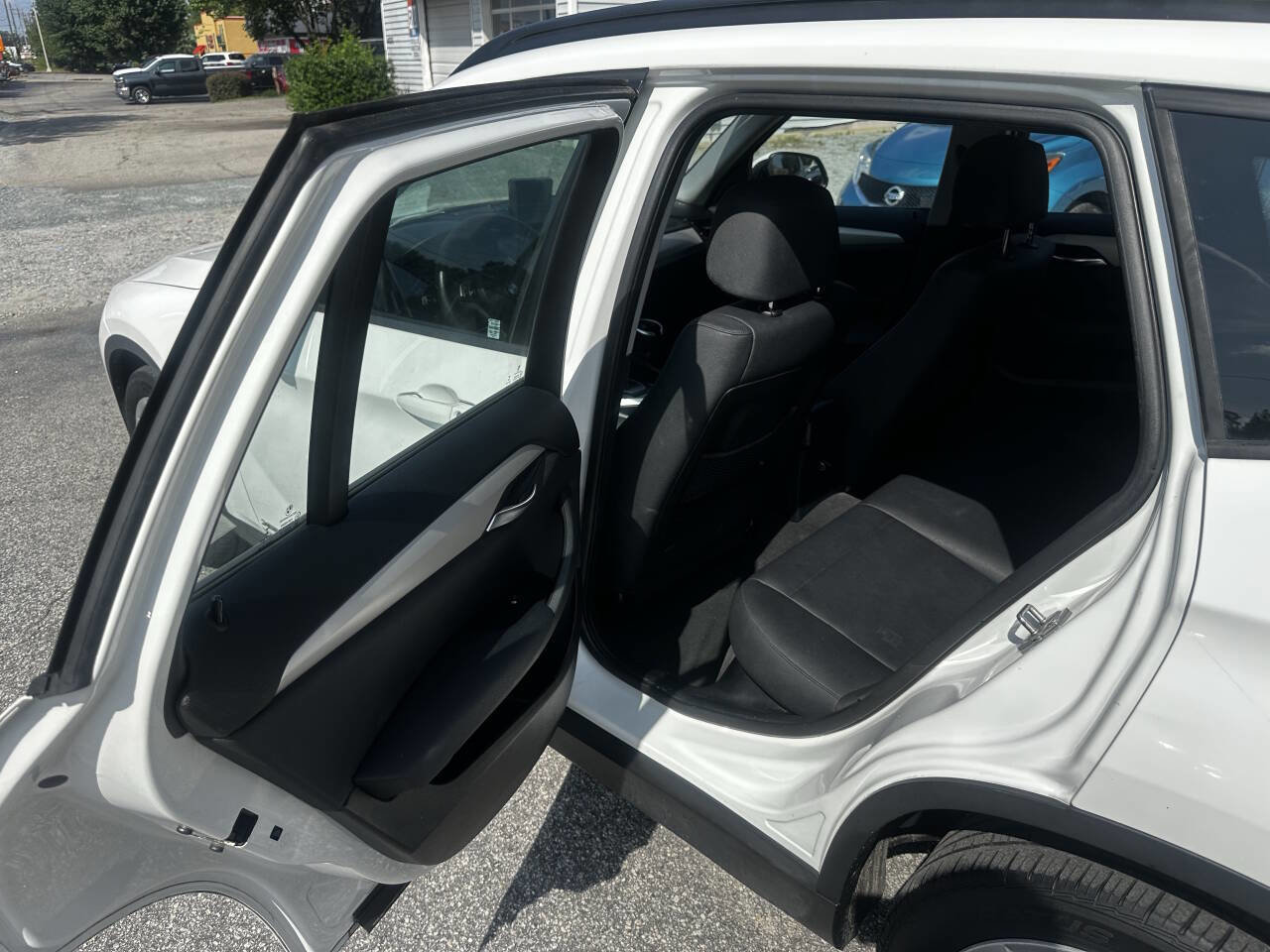 Used 2015 BMW X1 xDrive28i image 13