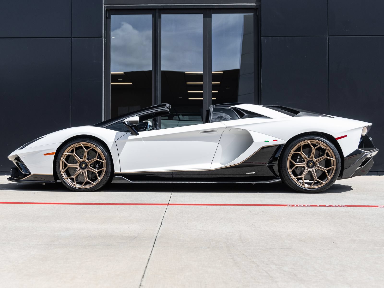 Used 2022 Lamborghini Aventador LP 780-4 Ultimae AWD/4WD image 12