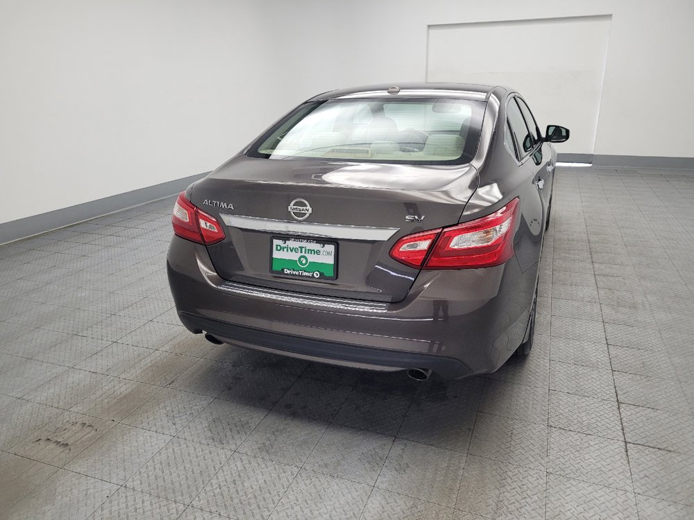 Used 2017 Nissan Altima 2.5 SV w/ Convenience Package FWD image 7