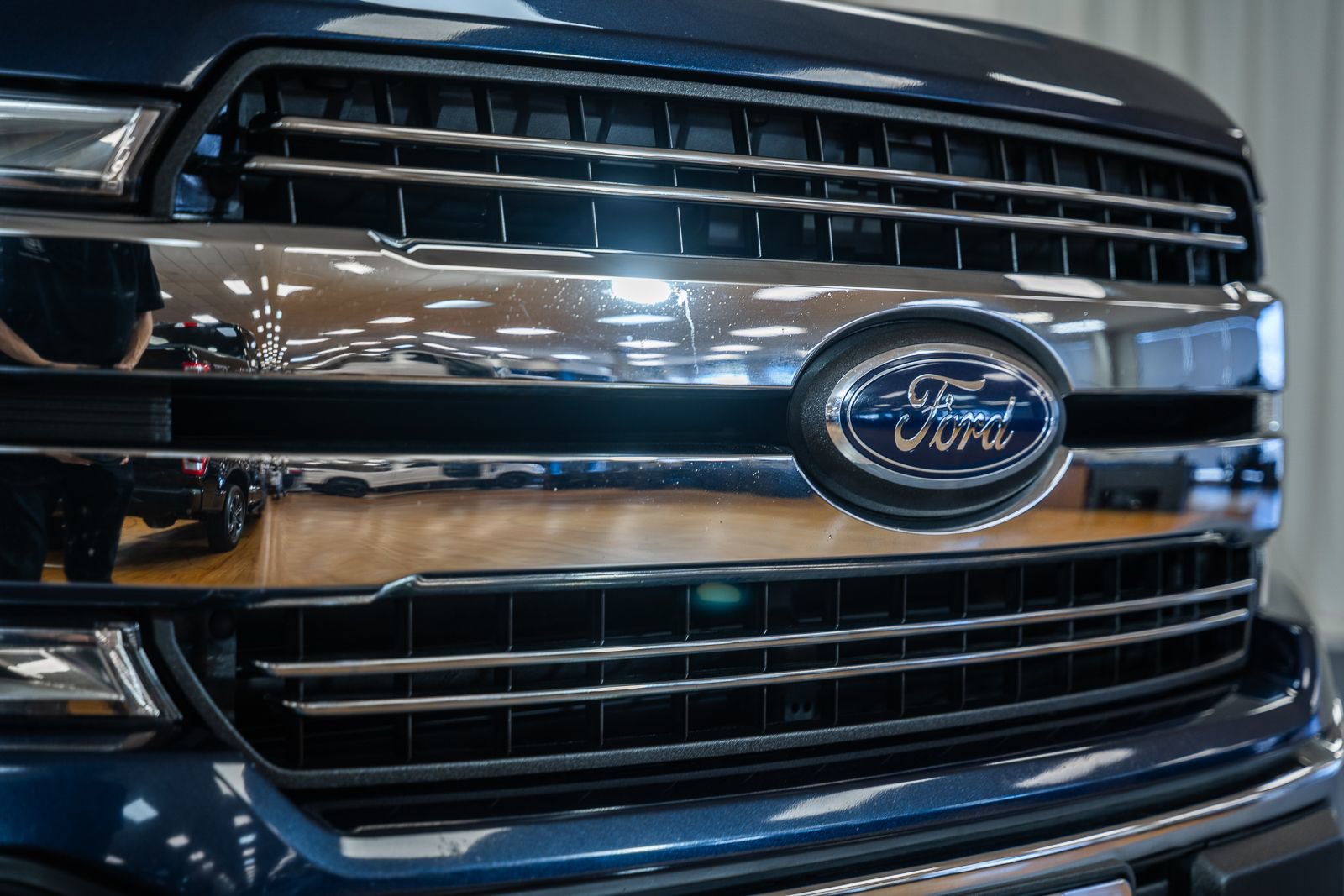 Used 2020 Ford F150 Lariat image 13