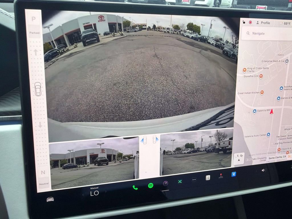 Used 2022 Tesla Model S Plaid image 14