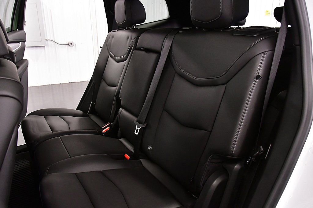 Used 2024 Cadillac XT6 Luxury w/ LPO, Floor Liner Package image 30