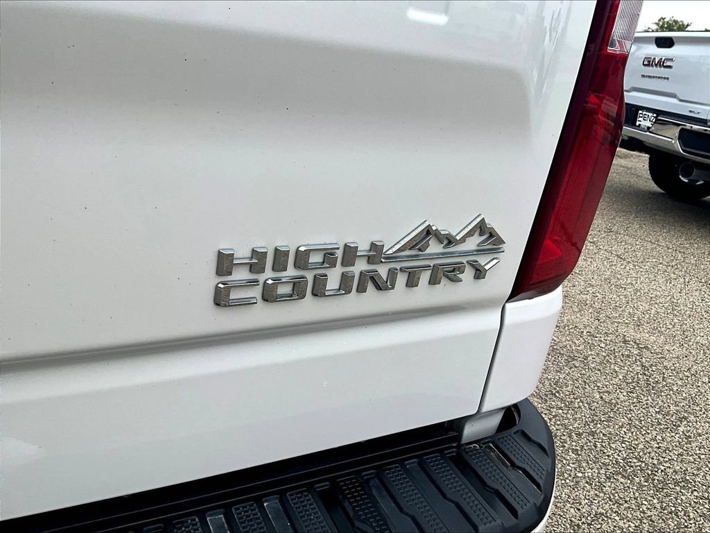 Used 2024 Chevrolet Silverado 1500 High Country w/ High Country Premium Package AWD/4WD image 27