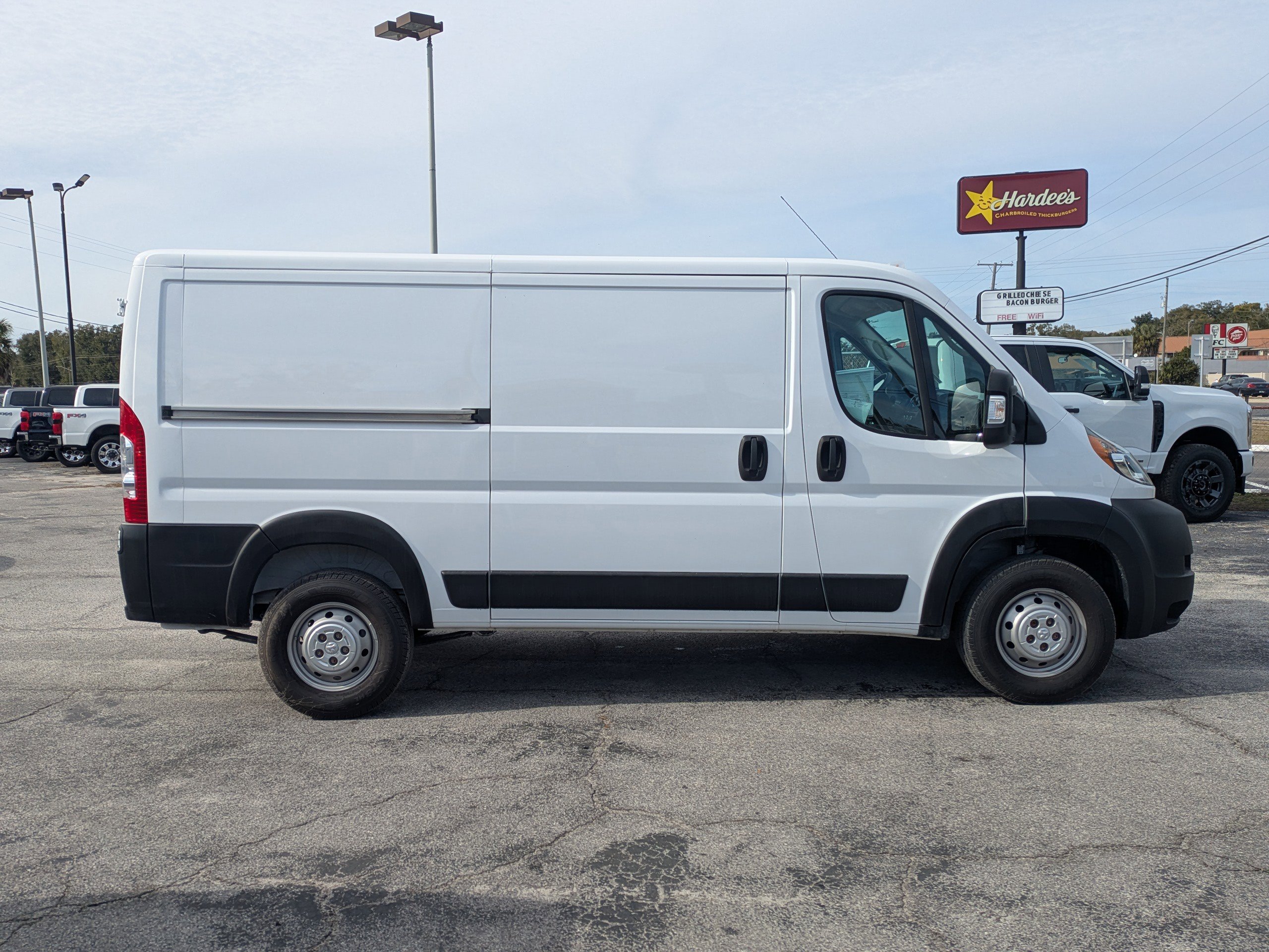 Used 2021 RAM ProMaster 2500 image 3