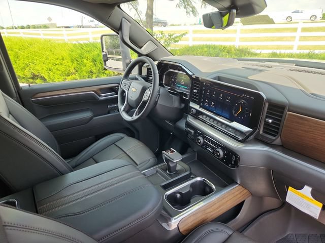 New 2026 Chevrolet Silverado 1500 High Country w/ High Country Premium Package AWD/4WD image 20