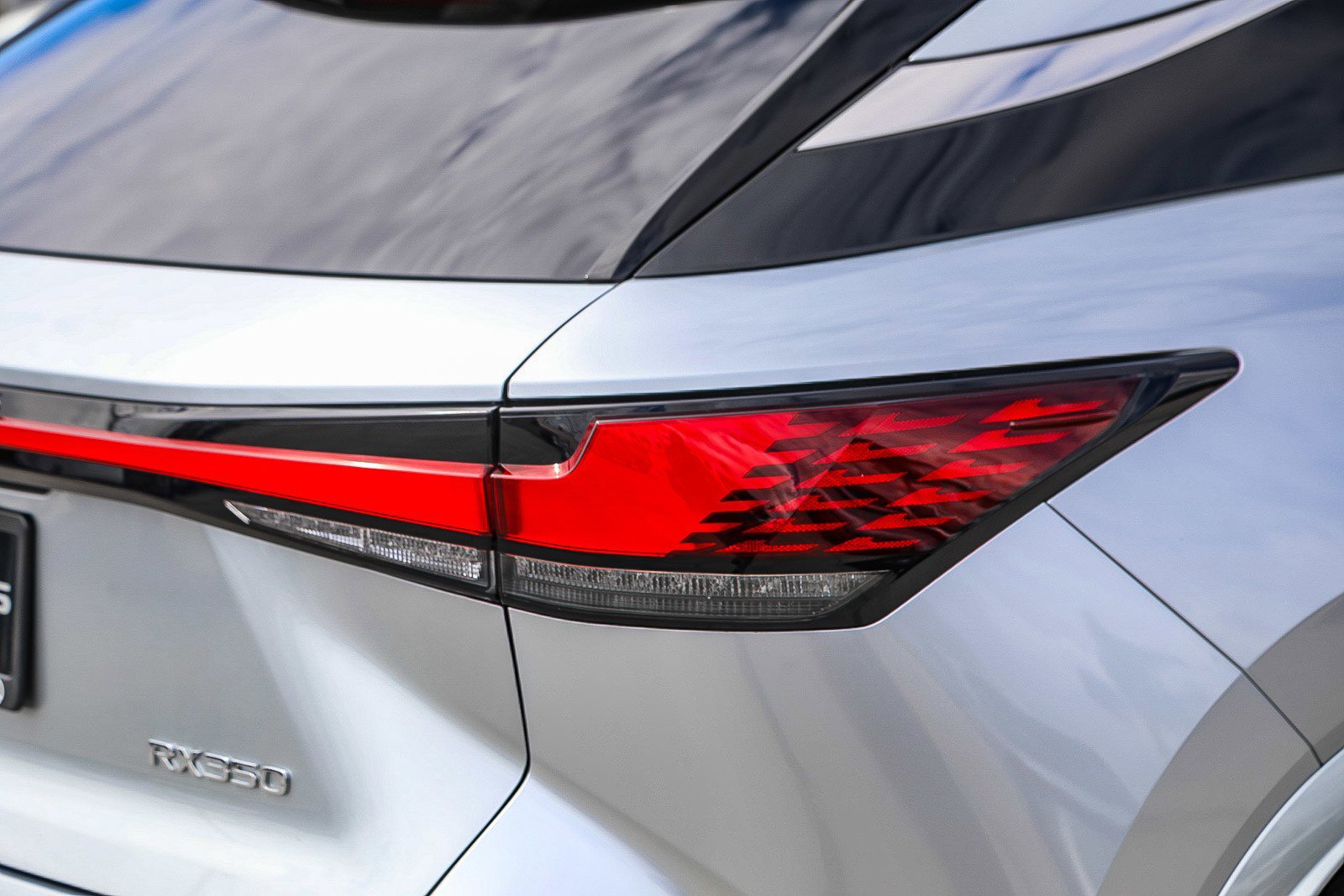 Used 2023 Lexus RX 350 Premium Plus w/ Cold Area Package FWD image 9