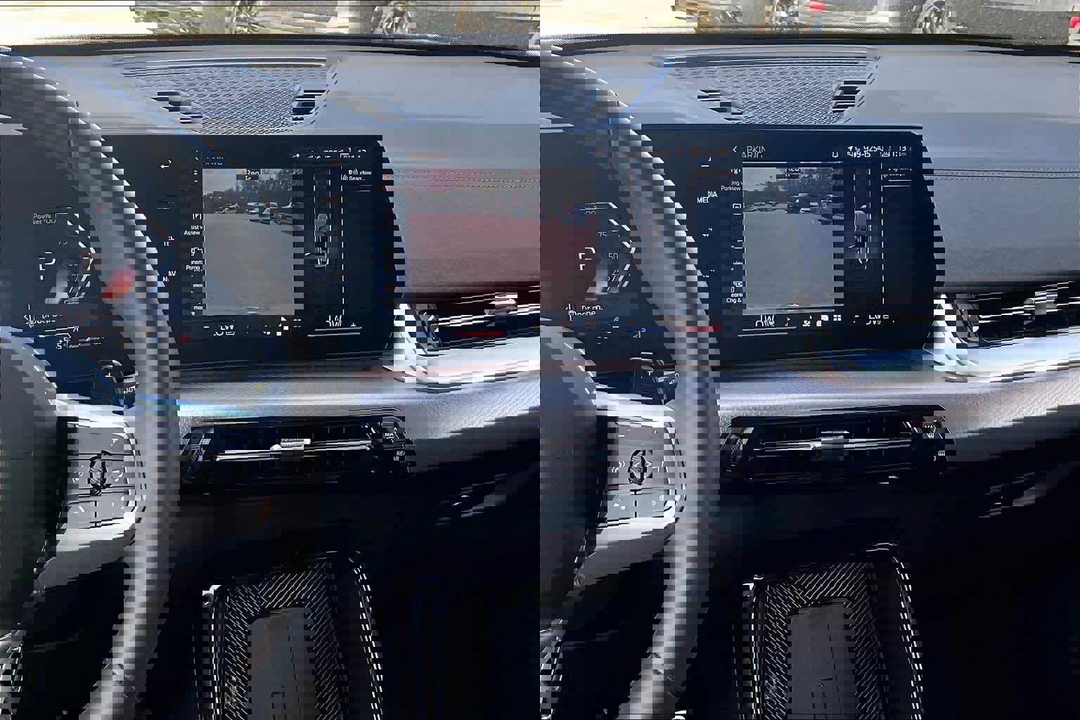 Certified 2025 BMW X2 xDrive28i image 6