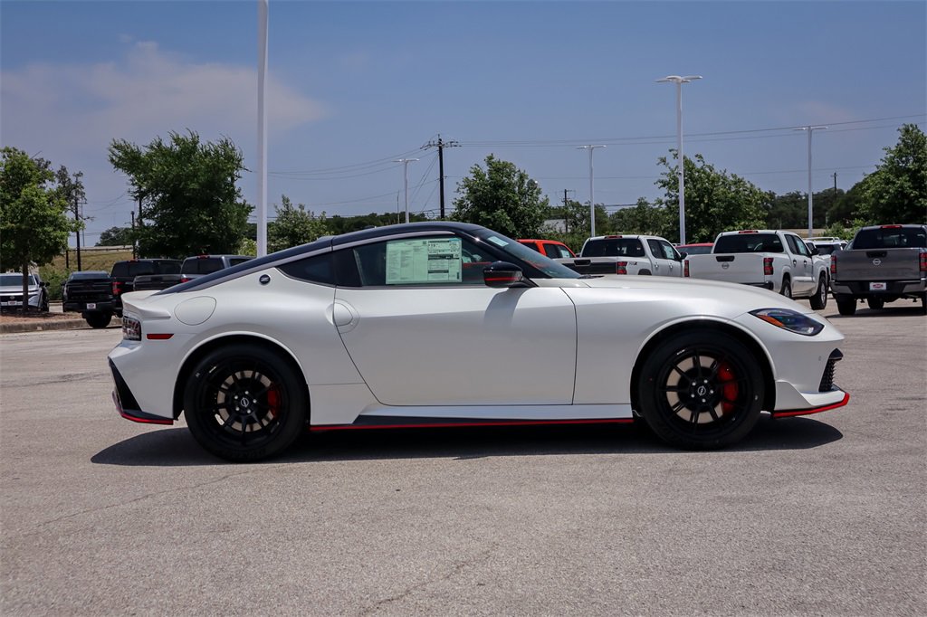 New 2025 Nissan Z NISMO w/ Floor Mat Package image 4