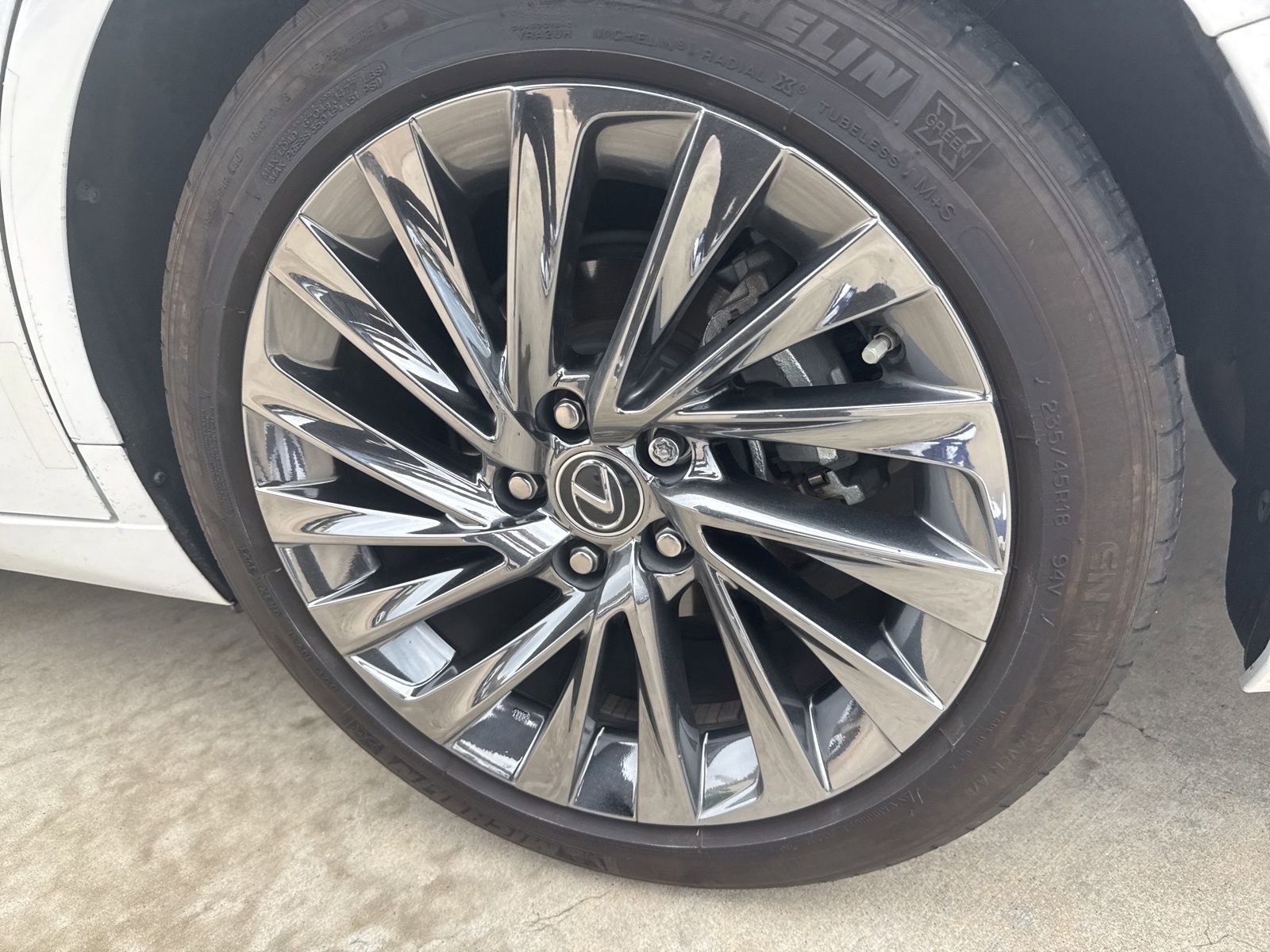 Used 2024 Lexus ES 300h w/ Technology Package image 24