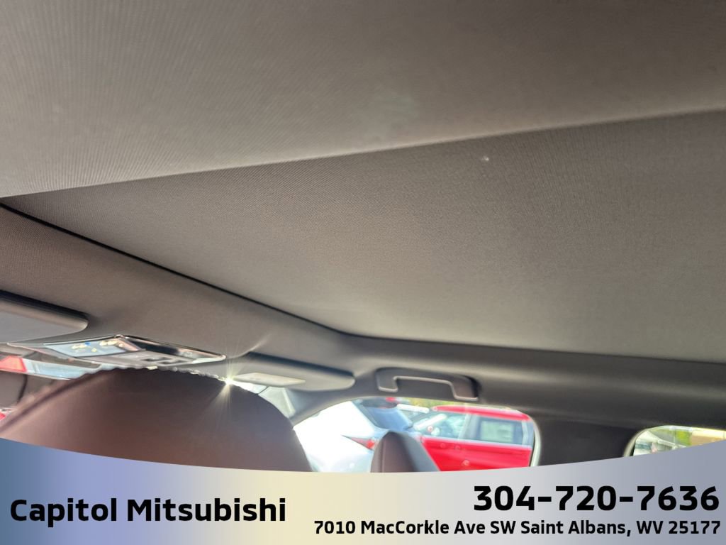 New 2025 Mitsubishi Outlander SEL image 14