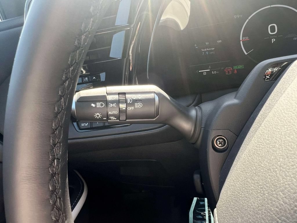 New 2026 Lexus TX 500h AWD image 25