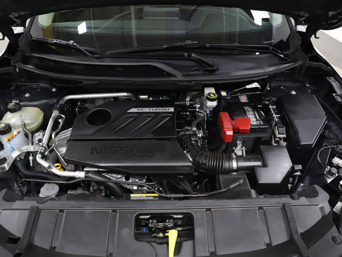 Used 2025 Nissan Rogue SV image 32