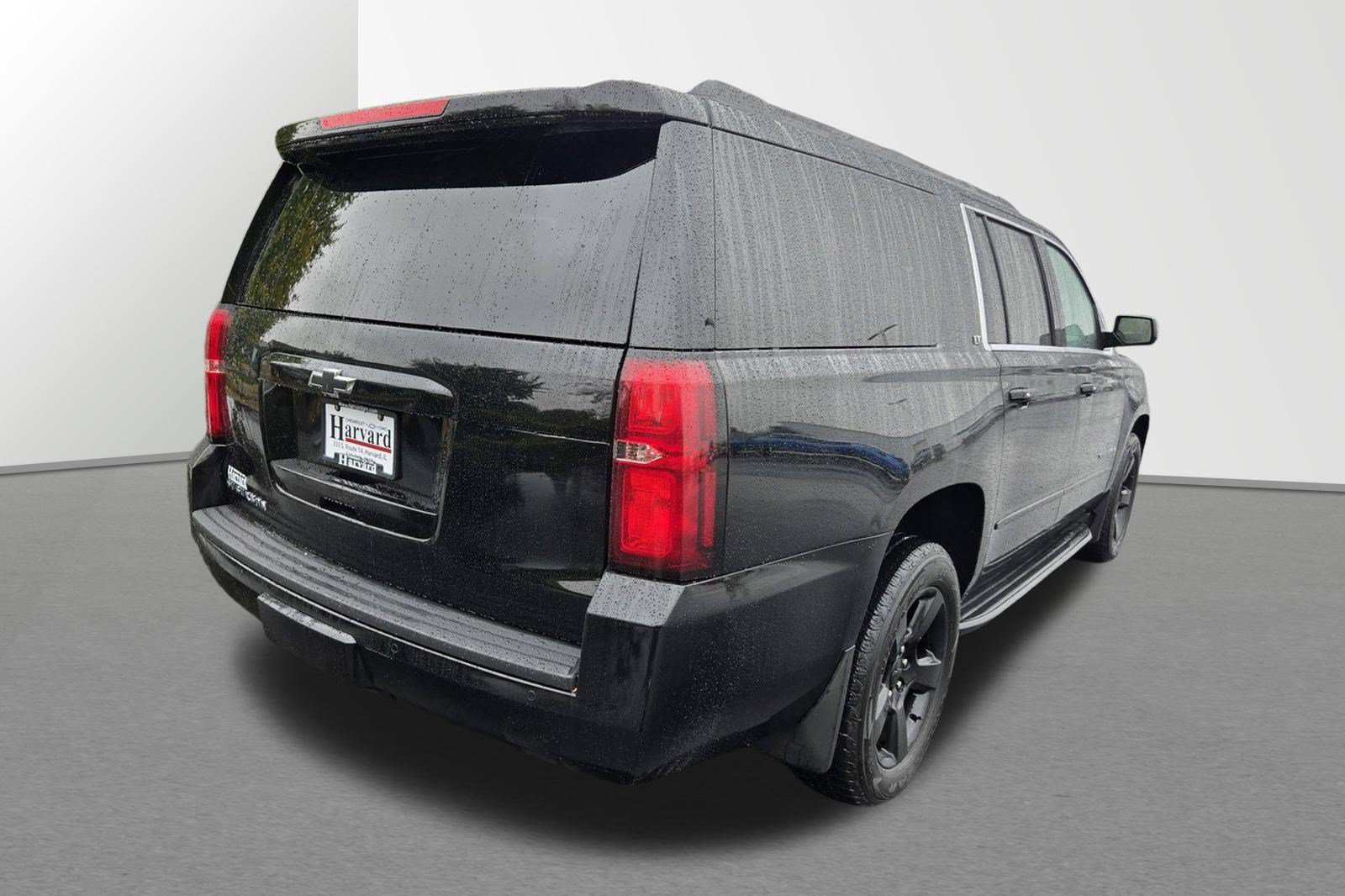 Used 2019 Chevrolet Suburban LT AWD/4WD image 4
