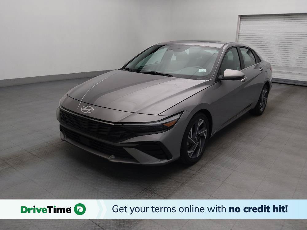 Used 2025 Hyundai Elantra SEL FWD image 1