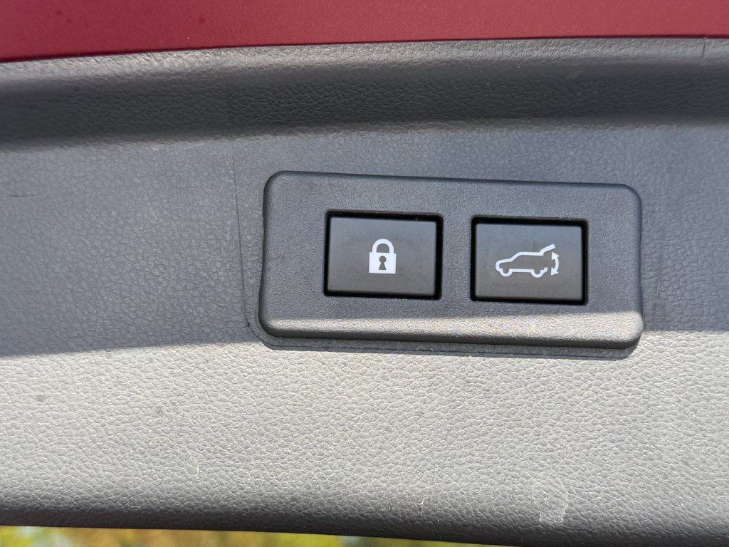 Used 2022 Subaru Outback Limited AWD/4WD image 18