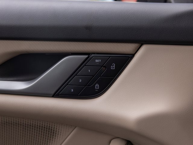 New 2025 Porsche Taycan 4S image 42